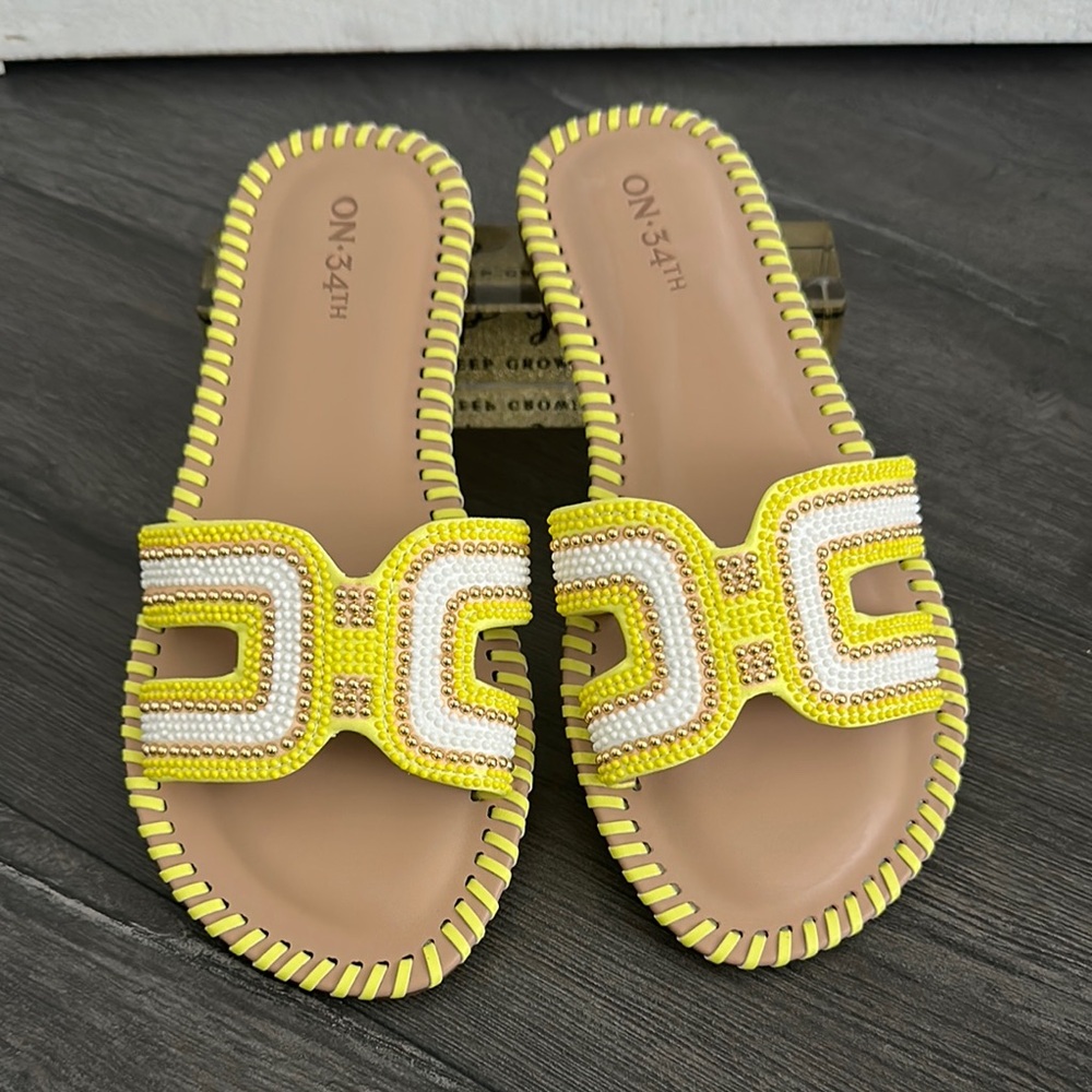 ON 34th Geometric Yellow and White Slide Sandals